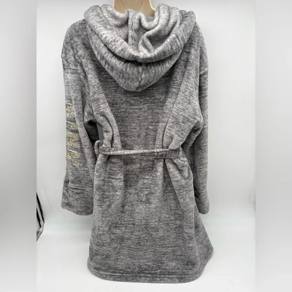 VS Pink Robe - Picture 2 of 11